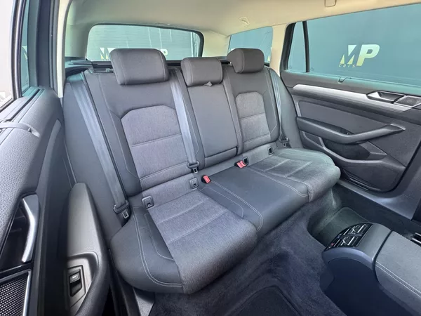 Volkswagen Passat B8 2.0TDi DSG Comfort+,el.kufr - foto 19