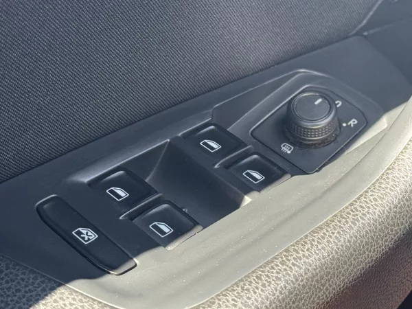Volkswagen Passat B8 2.0TDi DSG Comfort+,el.kufr - foto 27