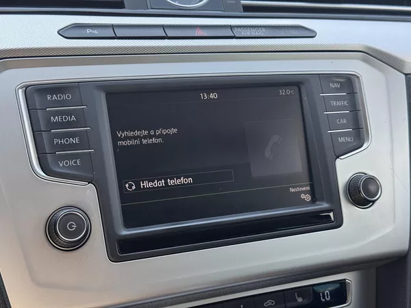 Volkswagen Passat B8 2.0TDi DSG Comfort+,el.kufr - foto 38