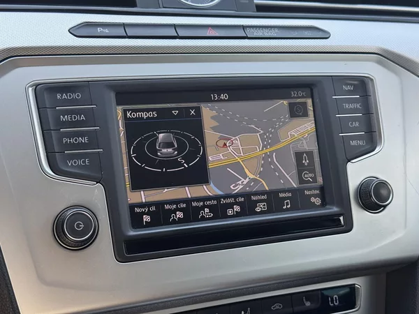 Volkswagen Passat B8 2.0TDi DSG Comfort+,el.kufr - foto 39