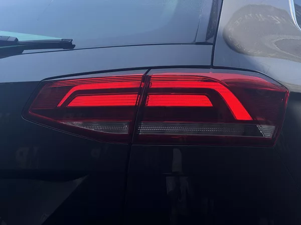 Volkswagen Passat B8 2.0TDi DSG Comfort+,el.kufr - foto 47