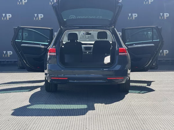 Volkswagen Passat B8 2.0TDi DSG Comfort+,el.kufr - foto 7