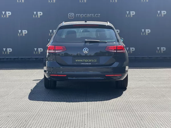 Volkswagen Passat B8 2.0TDi DSG Comfort+,el.kufr - foto 9