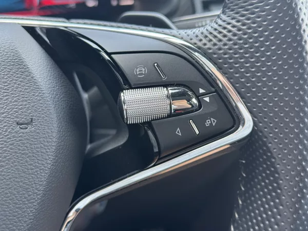 Škoda Kodiaq 2.0TSi DSG Sportline 4X4, DPH - foto 4