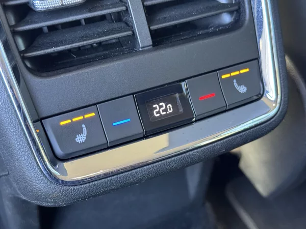 Škoda Enyaq iV 60 132kW LOFT, 62kWh, DPH - foto 21