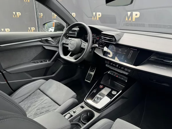 Audi RS 3 2.5TFSi 294kW Quattro, Matrix - foto 15