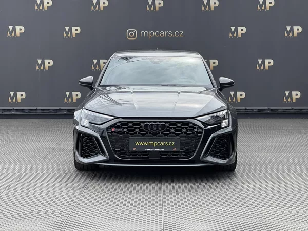 Audi RS 3 2.5TFSi 294kW Quattro, Matrix - foto 3