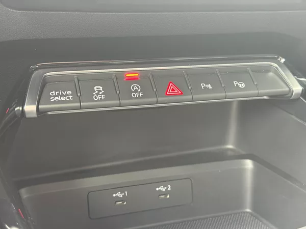 Audi RS 3 2.5TFSi 294kW Quattro, Matrix - foto 37