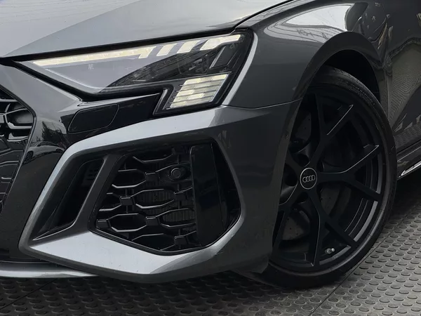Audi RS 3 2.5TFSi 294kW Quattro, Matrix - foto 43
