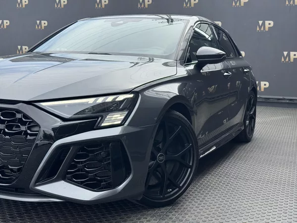 Audi RS 3 2.5TFSi 294kW Quattro, Matrix - foto 44