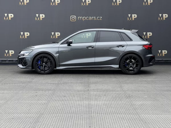 Audi RS 3 2.5TFSi 294kW Quattro, Matrix - foto 5