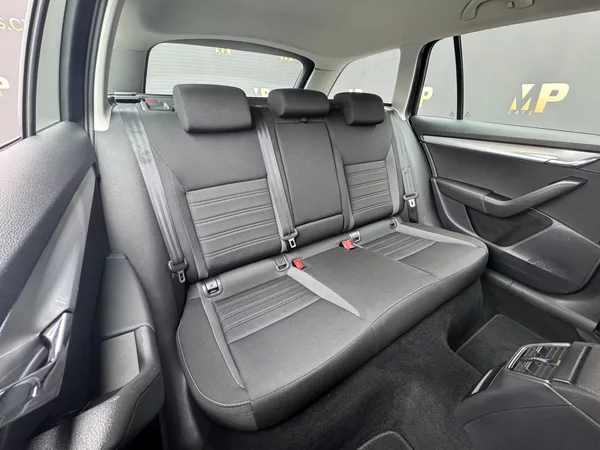 Škoda Octavia III 1.4TSi MAN Ambition+ 1.Maj - foto 19