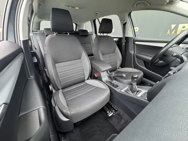 Škoda Octavia III 1.4TSi MAN Ambition+ 1.Maj - foto 20