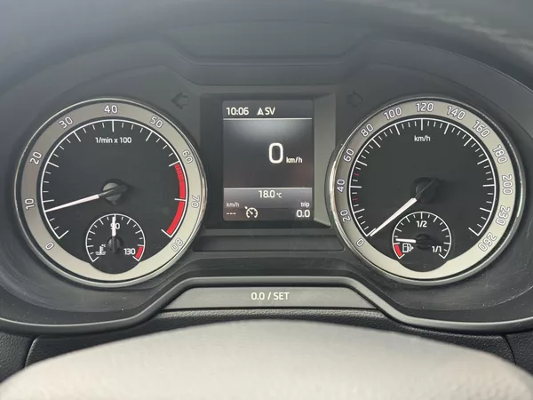 Škoda Octavia III 1.4TSi MAN Ambition+ 1.Maj - foto 29