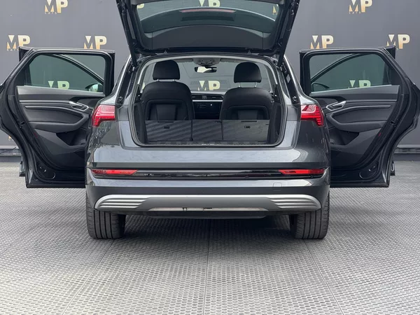 Audi e-tron Quattro 230kW Advanced, PANO - foto 11