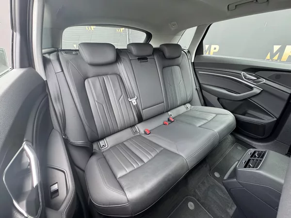 Audi e-tron Quattro 230kW Advanced, PANO - foto 19