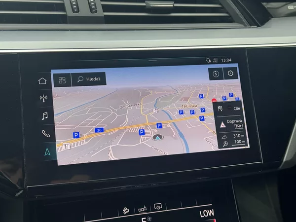 Audi e-tron Quattro 230kW Advanced, PANO - foto 36