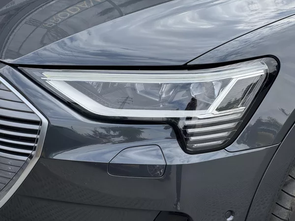 Audi e-tron Quattro 230kW Advanced, PANO - foto 43
