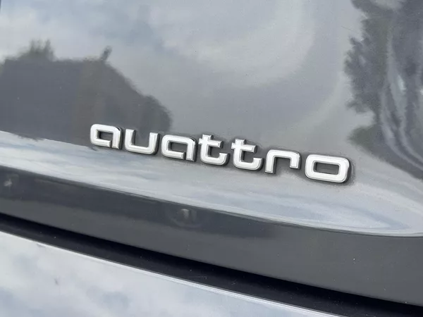 Audi e-tron Quattro 230kW Advanced, PANO - foto 50