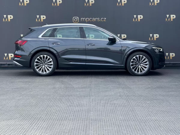 Audi e-tron Quattro 230kW Advanced, PANO - foto 6