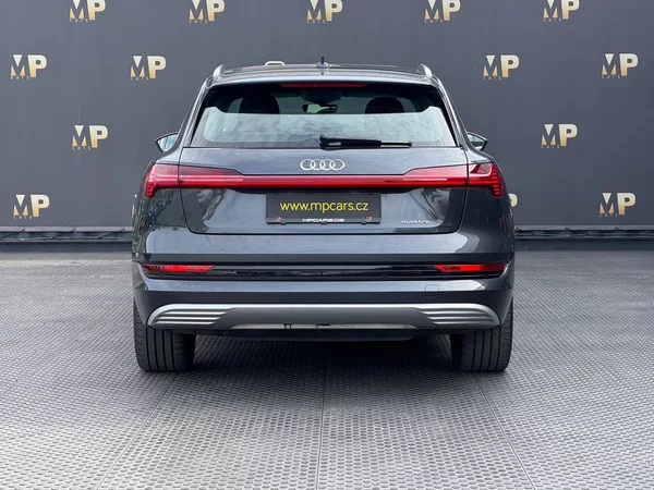 Audi e-tron Quattro 230kW Advanced, PANO - foto 7