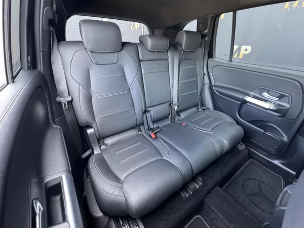 Mercedes-Benz GLB 200d 4Matic Progressive, DPH - foto 19