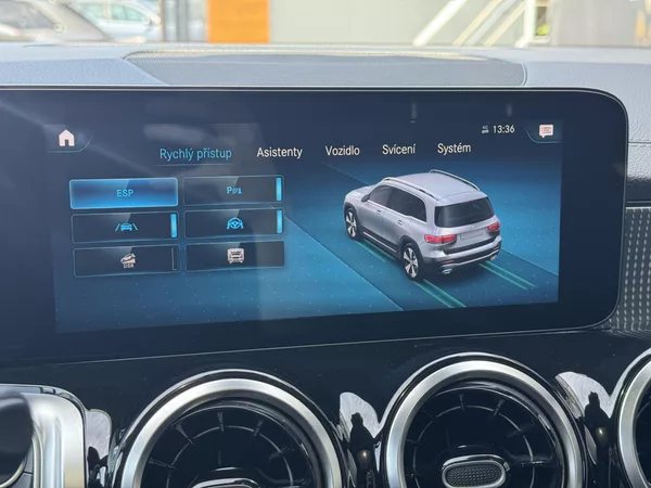 Mercedes-Benz GLB 200d 4Matic Progressive, DPH - foto 31