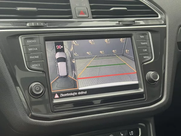 Volkswagen Tiguan 2.0TDi DSG 4M Highline Virtual - foto 39