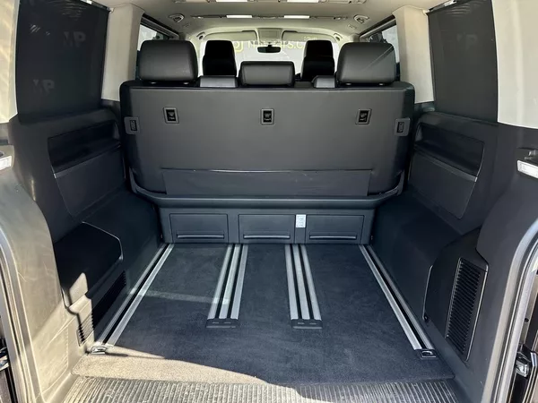 Volkswagen Multivan T6.1 2.0 TDi, Highline, DPH - foto 26