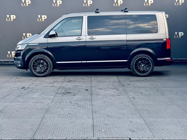 Volkswagen Multivan T6.1 2.0 TDi, Highline, DPH - foto 5