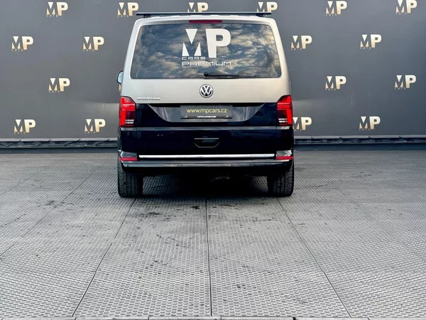 Volkswagen Multivan T6.1 2.0 TDi, Highline, DPH - foto 55