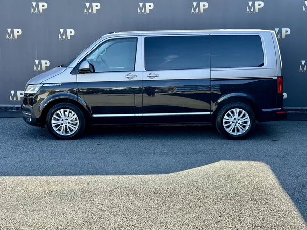 Volkswagen Multivan T6.1 2.0 TDi, Highline, DPH - foto 56