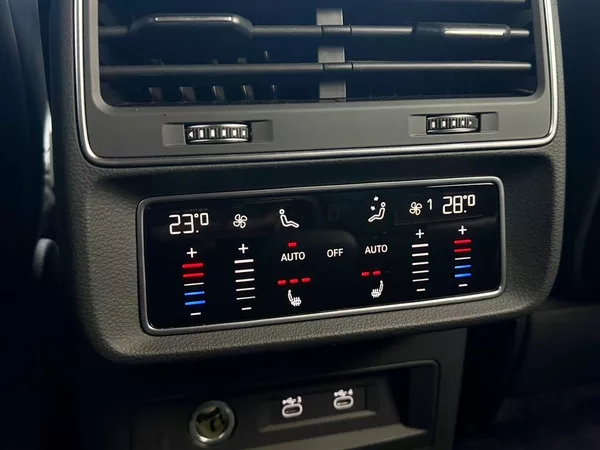 Audi SQ8 4.0 V8 TDI B&O Matrix DPH ČR - foto 26