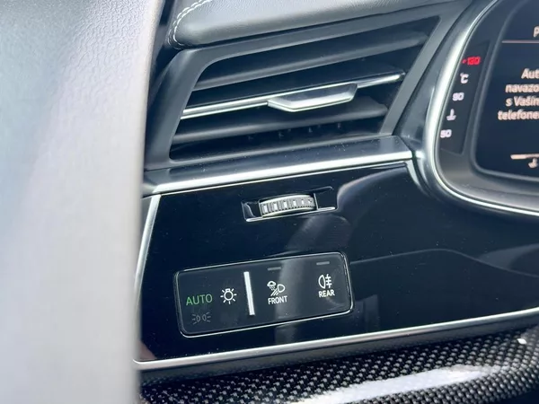 Audi SQ8 4.0 V8 TDI B&O Matrix DPH ČR - foto 35