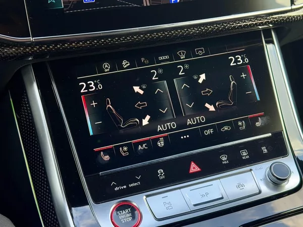 Audi SQ8 4.0 V8 TDI B&O Matrix DPH ČR - foto 38