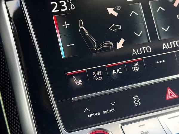 Audi SQ8 4.0 V8 TDI B&O Matrix DPH ČR - foto 48