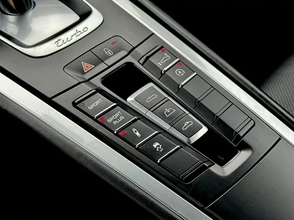 Porsche 911 Turbo, Sport, cabrio, DPH - foto 28