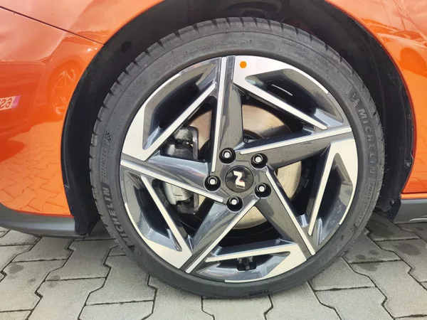 Hyundai i30 1.5 T-GDi/103kW N-Line DCT - foto 31