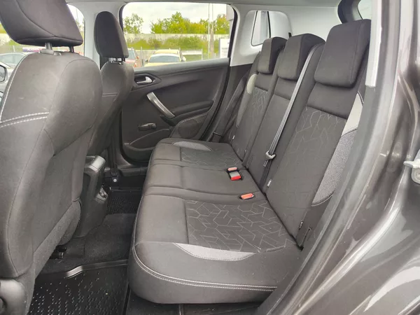 Peugeot 2008 1.6 HDI/73kW 1.Majitel - foto 10