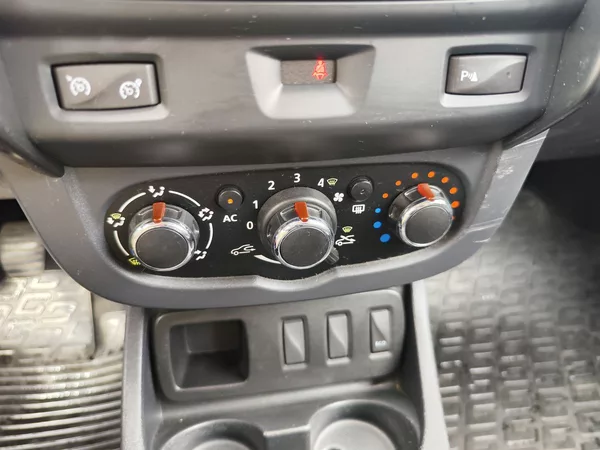 Dacia Duster 1.2 TCE/92kW Artica - foto 15