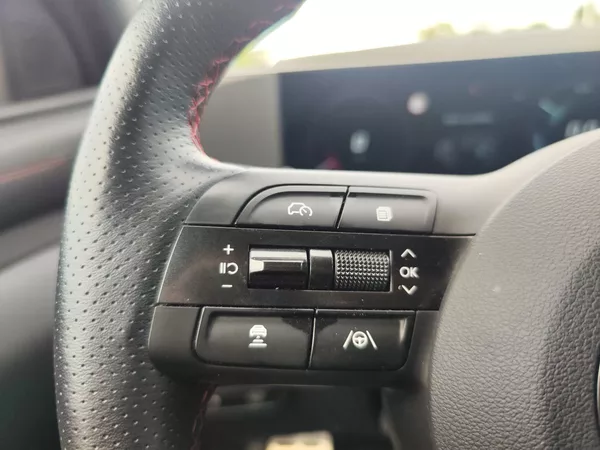 Hyundai Tucson 1.6 T-GDI/158kW HEV N-Line DCT - foto 31