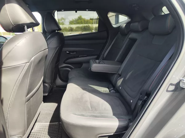 Hyundai Tucson 1.6 T-GDI/118kW N-Line STL DCT - foto 15