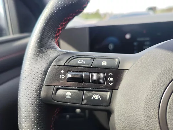 Hyundai Tucson 1.6 T-GDI/118kW N-Line STL DCT - foto 31