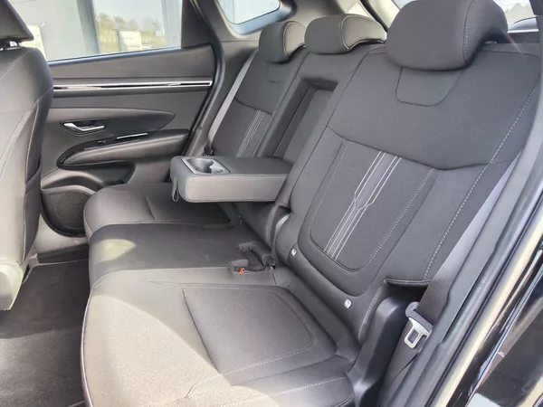 Hyundai Tucson 1.6 T-GDI/132kW Smart DCT MHEV - foto 10