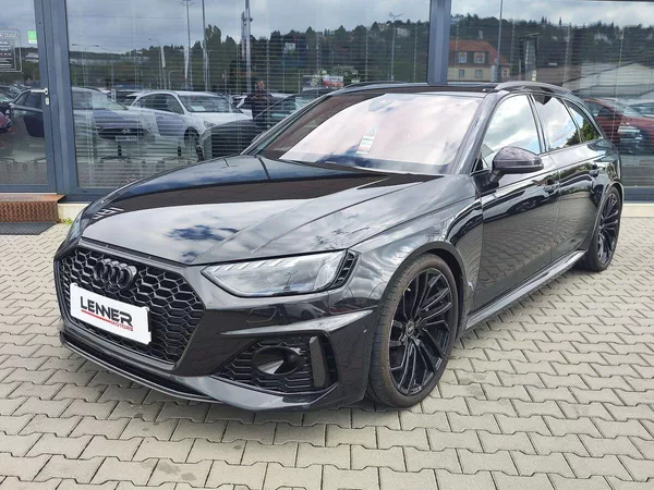 Audi RS 4 2.9 TFSI/331kW RS Dynamic pake