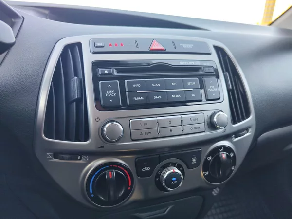 Hyundai i20 1.2i/63kW Family Space - foto 16
