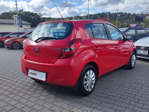 Hyundai i20 1.2i/57kW Comfort A/C - foto 5