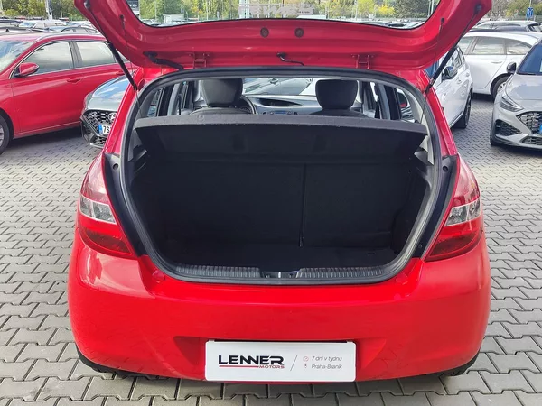 Hyundai i20 1.2i/57kW Comfort A/C - foto 9