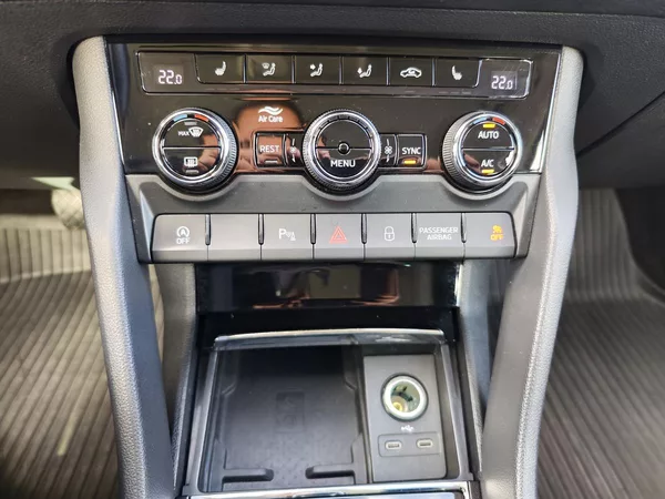 Škoda Kodiaq 2.0 TDI/147kW Style DSG 4x4 - foto 25