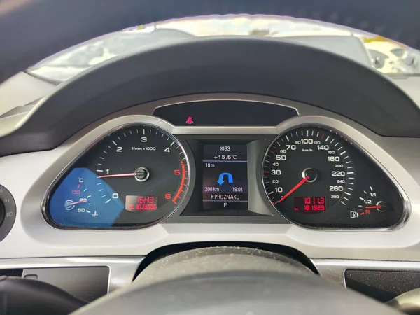 Audi A6 3.0 TDI/176kW V6 quattro AT - foto 14